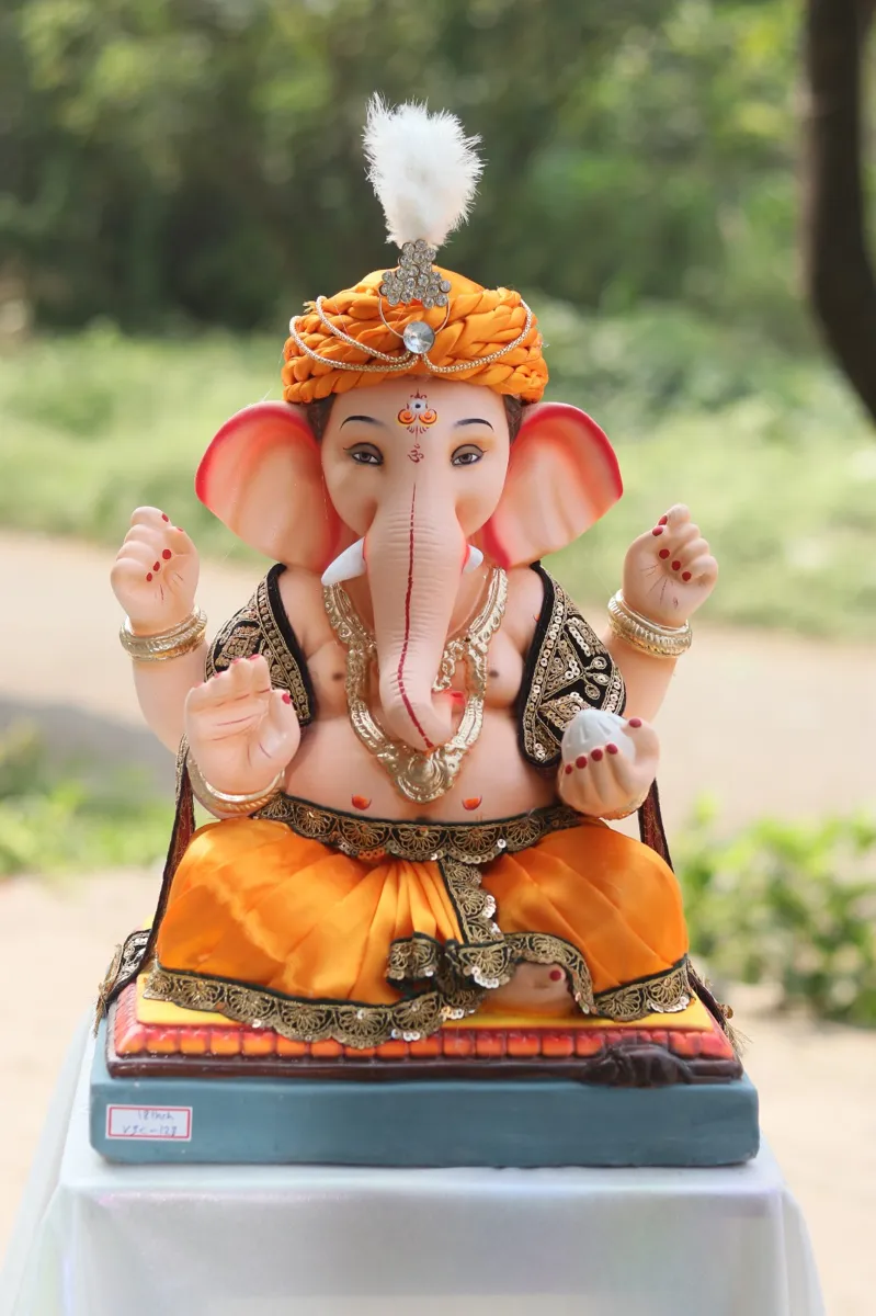 Saffron Pheta Ganpati, 18 in Ganpati idol